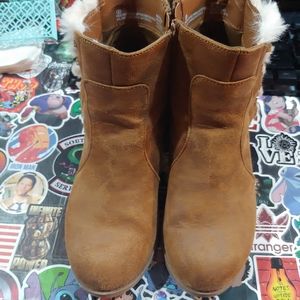🎉5 for $5 sale!🎉Girls Winter Boots